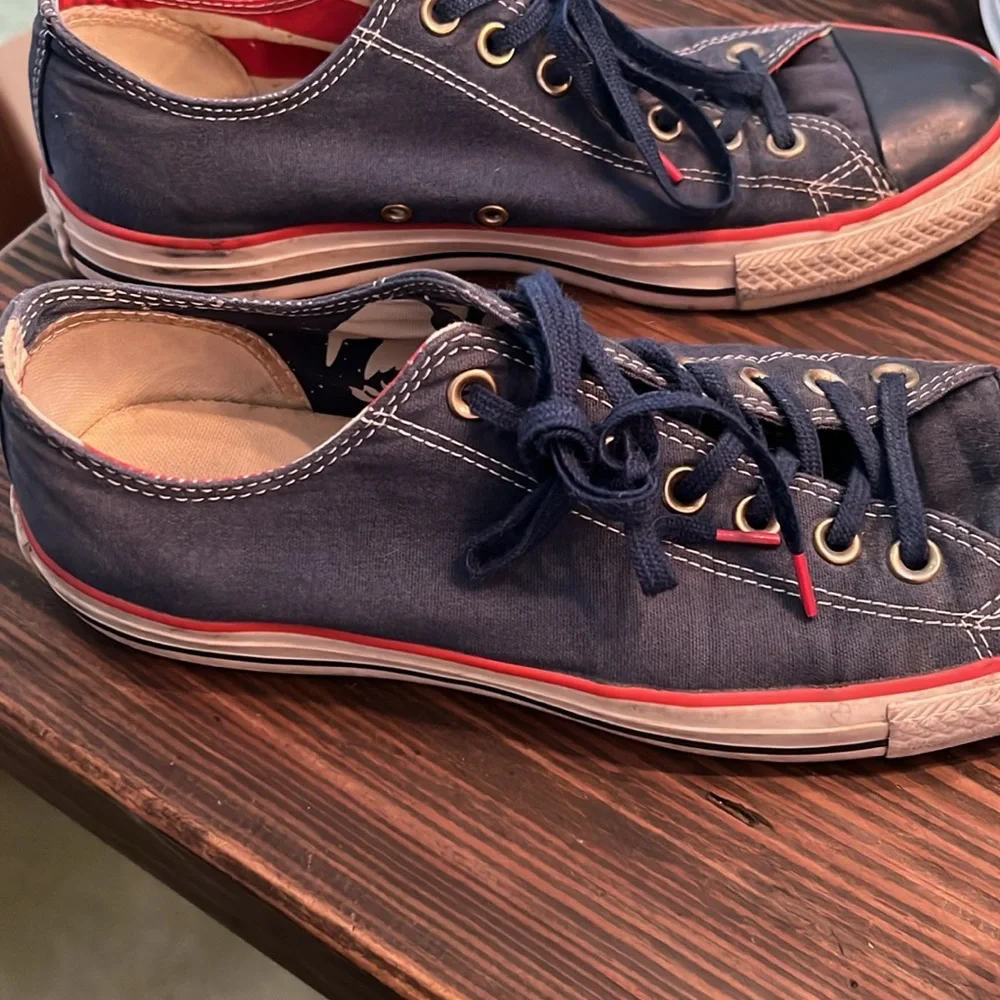 Converse Navy Low Top Sneakers with Red Trim - Picture 2 of 8